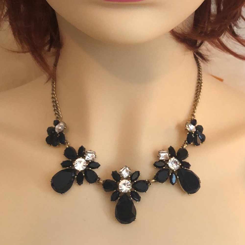 J CREW 🖤 Black Statement Necklace